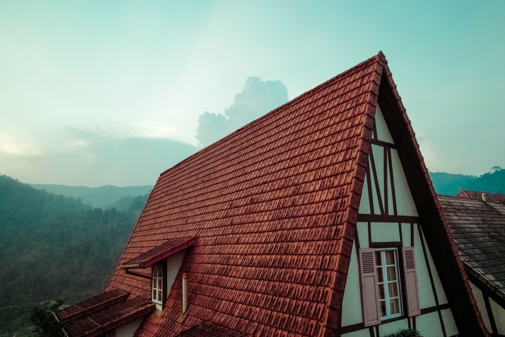 Die Konstruktion des Dachs beeinflusst deine Rohbaukosten